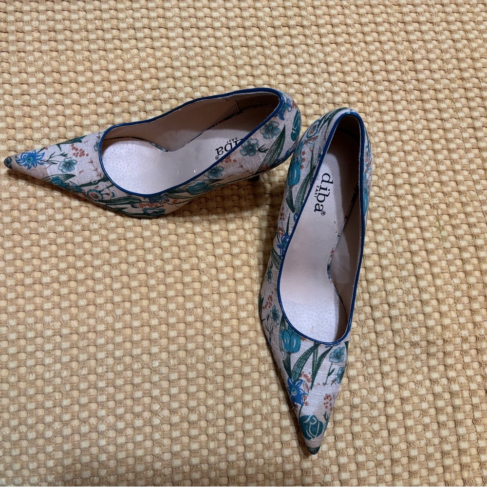 Diba Women's Floral Blue Pumps